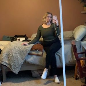 Meet your Posher, Eve